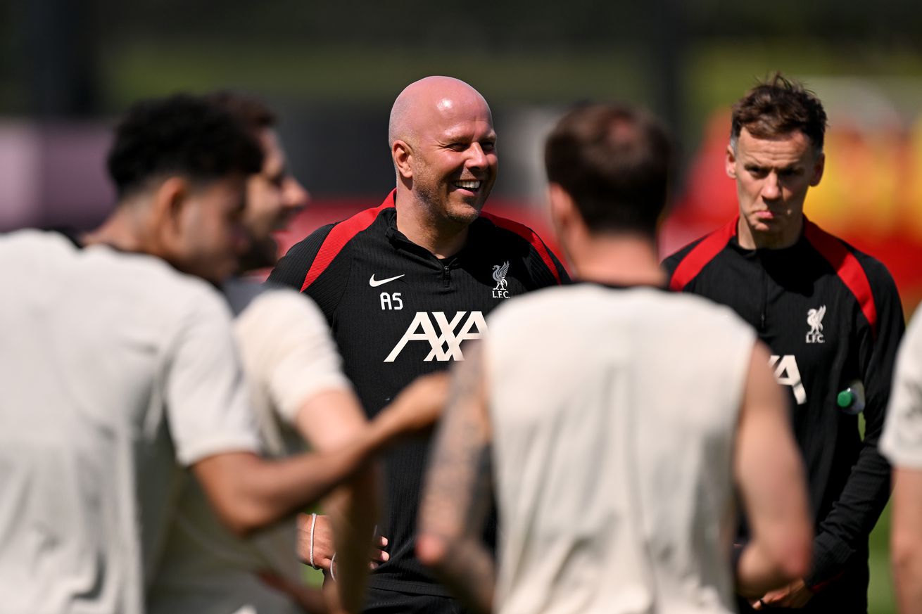 Arne Slot head coach of Liverpool during a training session at AXA Training Centre on April 30, 2025 in Kirkby, England.