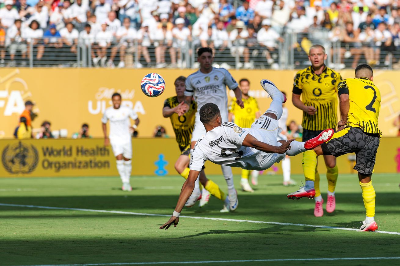 Real Madrid CF v Borussia Dortmund: Quarter-final - FIFA Club World Cup 2025